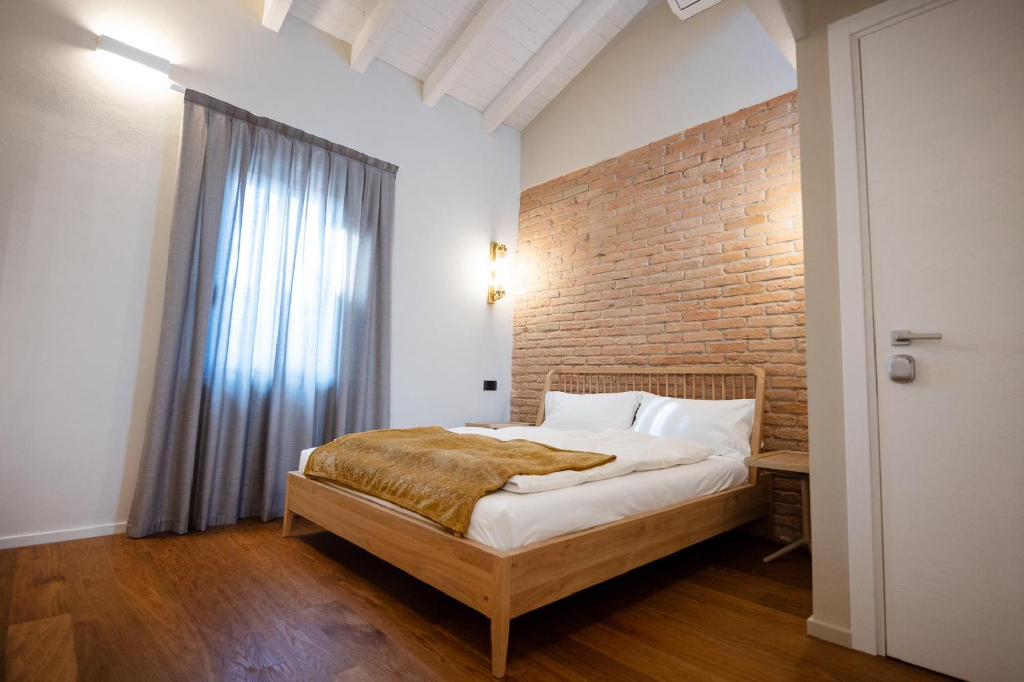 Room & Breakfast Civico 07 フォンタネッラート 部屋 写真